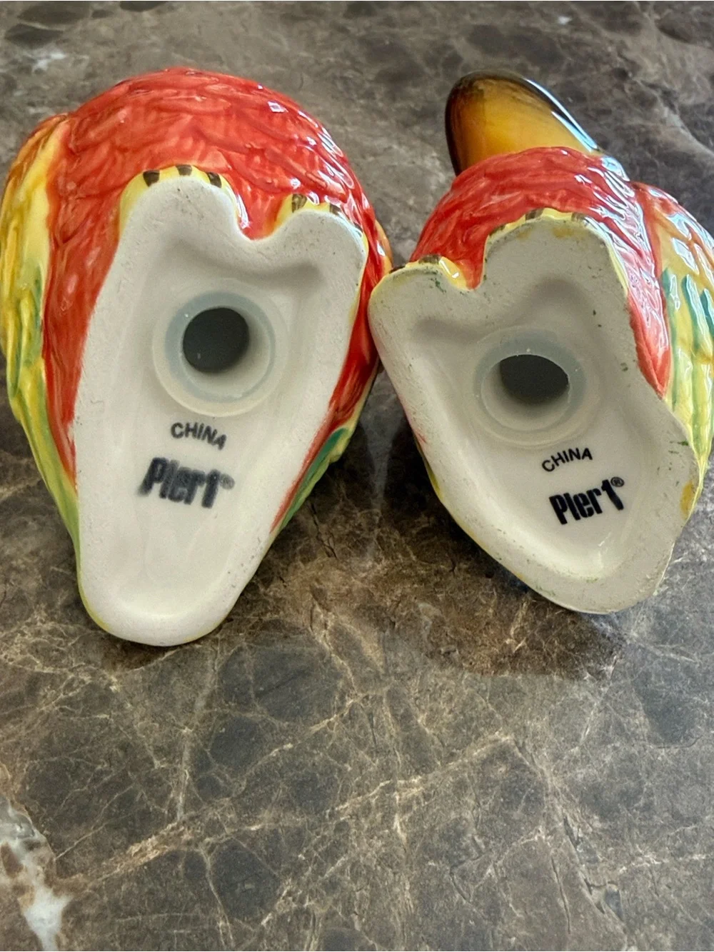 Vintage Adorable Pier One Imports Parrot Salt and Pepper Shakers